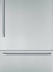 Thermador - Freedom Collection 19.5 cu. ft. Bottom Freezer Built-in Smart Refrigerator with Professional Series Handles - Silver