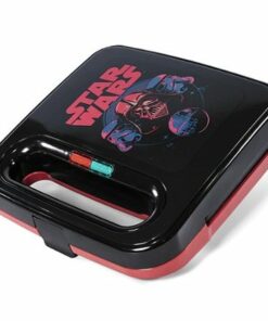 Uncanny Brands - Star Wars Waffle Maker - Black