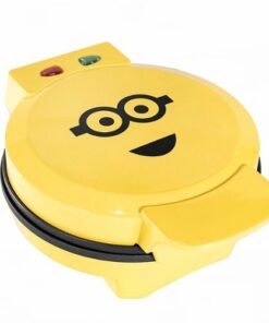 Uncanny Brands Minions Kevin Waffle Maker- Iconic Minion on Your Waffles - Waffle Iron - Yellow