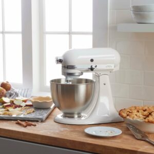 KitchenAid - Classic Series 4.5 Quart Tilt-Head Stand Mixer - K45SSWH - Blanco