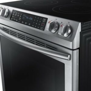 Samsung - 5.8 Cu. Ft. Electric Self-Cleaning Slide-In Range with Convection - Stainless Steel