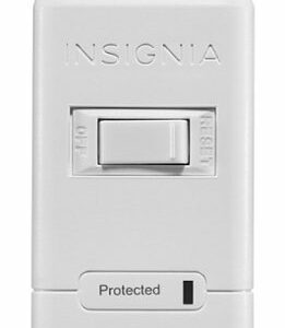 Insignia™ - 6 Outlet 900 Joules Surge Protector with 8' Power Cord - White