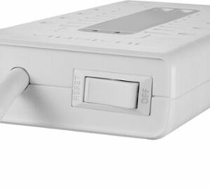 Insignia™ - 10 Outlet/2 USB 2700 Joules Surge Protector - White