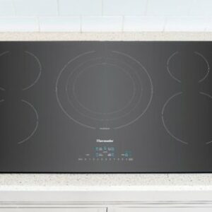 Thermador - Masterpiece Series 36" Built-In Electric Induction Cooktop with 5 elements and Frameless Design - Black