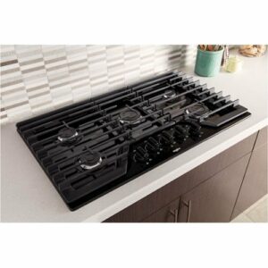 Whirlpool - 36" Gas Cooktop - Black