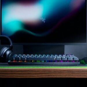 Razer - Huntsman Mini 60% Wired Optical Clicky Switch Gaming Keyboard with Chroma RGB Backlighting - Black