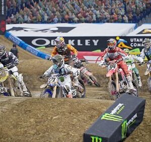 Monster Energy Supercross 5 - Xbox Series X