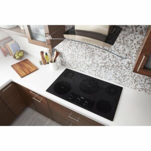 Whirlpool - 36" Built-In Electric Cooktop with 5 Burners and FlexHeat Triple Radiant Element - Black